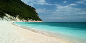 Marche Riviera del Conero Sirolo_spiaggia