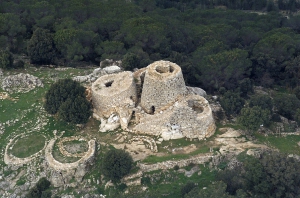 Sardegna - Nuraghe Serbissi dall'alto