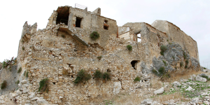 Stato di abbandono del Castello di Calatubo