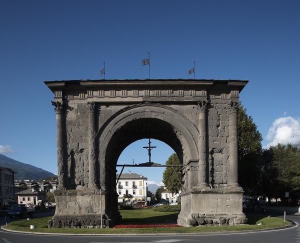 Cosa visitare ad Aosta Arco_Augusto