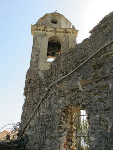 Visitare Vernazza - Campanile Chiesa di San Francesco a Vernazza