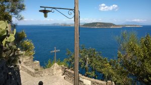 Castello Aragonese d'Ischia - Scorcio panoramico prima dell'arrivo alla chiesetta di Santa Maria delle Grazie